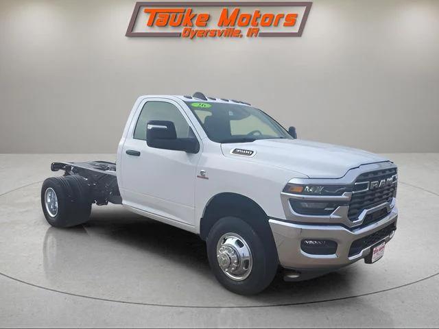 2026 RAM Ram 3500 Chassis Cab RAM 3500 TRADESMAN CHASSIS REGULAR CAB 4X4 60 CA