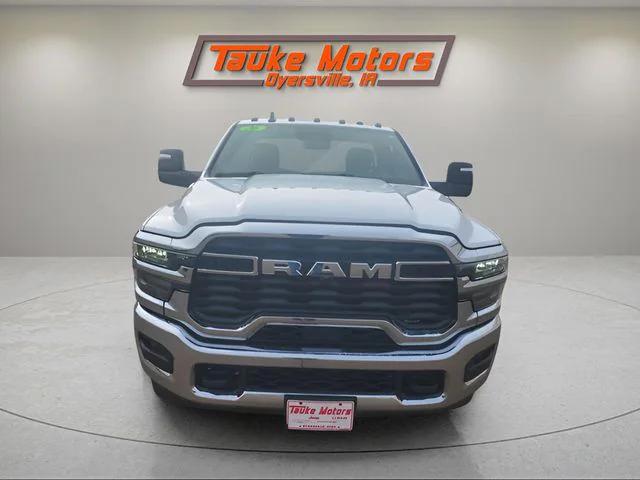 2026 RAM Ram 3500 Chassis Cab RAM 3500 TRADESMAN CHASSIS REGULAR CAB 4X4 60 CA