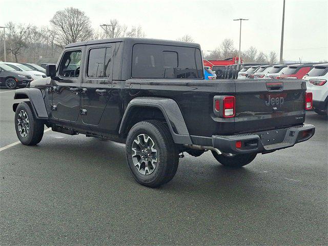 2026 Jeep Gladiator GLADIATOR SAHARA 4X4