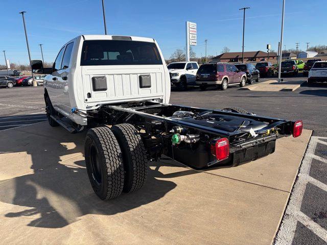 2026 RAM Ram 3500 Chassis Cab RAM 3500 TRADESMAN CREW CAB CHASSIS 4X4 60 CA