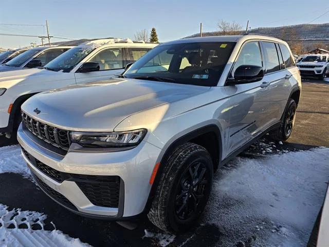 2026 Jeep Grand Cherokee GRAND CHEROKEE ALTITUDE 4X4