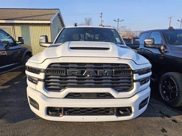 2026 RAM Ram 2500 RAM 2500 BLACK EXPRESS CREW CAB 4X4 64 BOX