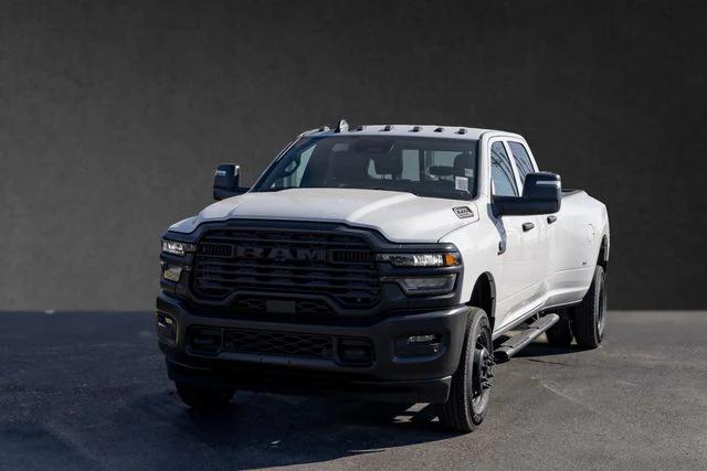 2026 RAM Ram 3500 RAM 3500 TRADESMAN CREW CAB 4X4 8 BOX