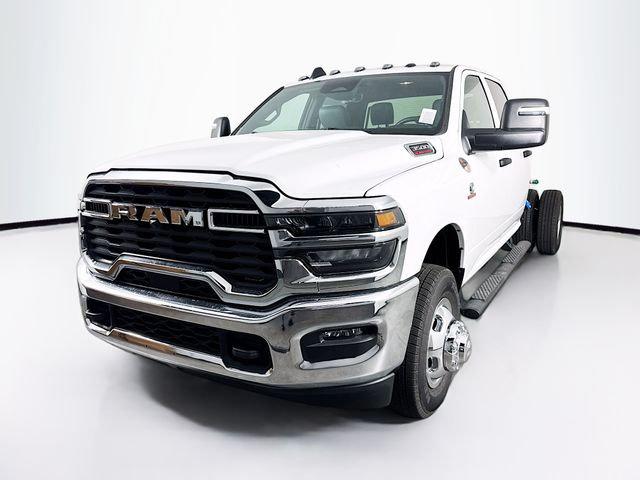 2026 RAM Ram 3500 Chassis Cab RAM 3500 TRADESMAN CREW CAB CHASSIS 4X4 60 CA