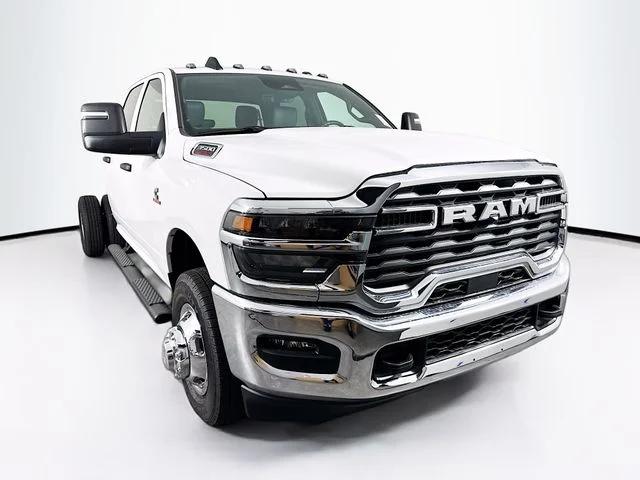 2026 RAM Ram 3500 Chassis Cab RAM 3500 TRADESMAN CREW CAB CHASSIS 4X4 60 CA 2026 RAM Ram 3500 Chassis Cab RAM 3500 TRADESMAN CREW CAB CHASSIS 4X4 60 CA