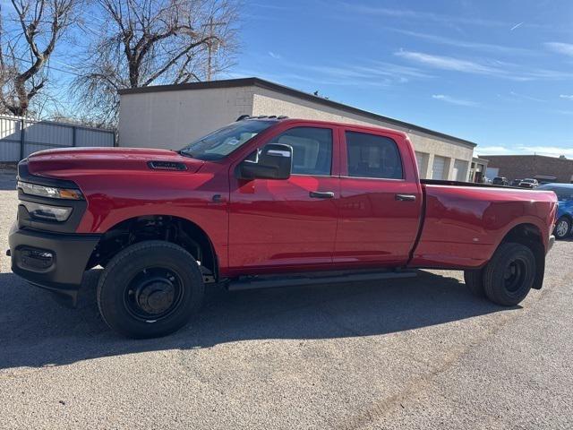 2026 RAM Ram 3500 RAM 3500 TRADESMAN CREW CAB 4X4 8 BOX