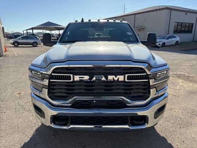 2026 RAM Ram 3500 RAM 3500 TRADESMAN CREW CAB 4X4 8 BOX
