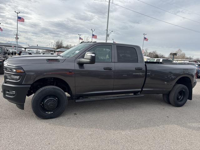 2026 RAM Ram 3500 RAM 3500 TRADESMAN CREW CAB 4X4 8 BOX