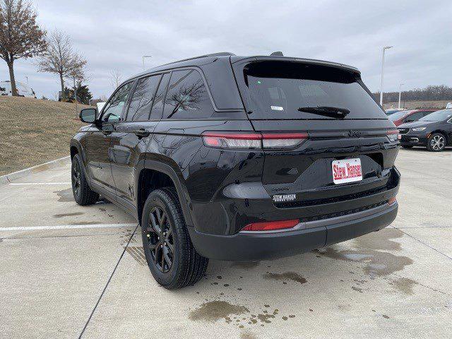 2026 Jeep Grand Cherokee GRAND CHEROKEE LAREDO ALTITUDE 4X4