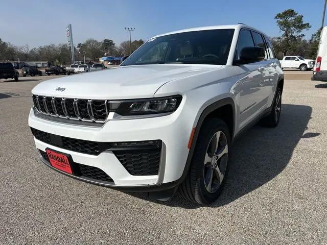 2026 Jeep Grand Cherokee Limited 4x2