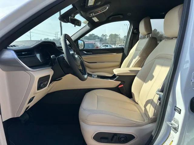 2026 Jeep Grand Cherokee Limited 4x2