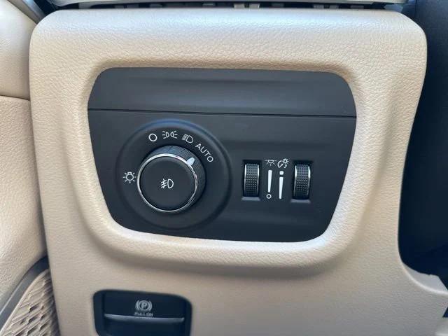2026 Jeep Grand Cherokee Limited 4x2