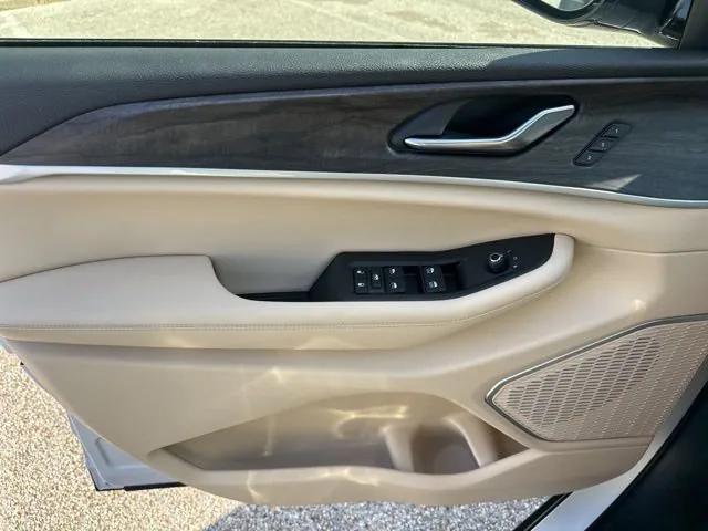 2026 Jeep Grand Cherokee Limited 4x2