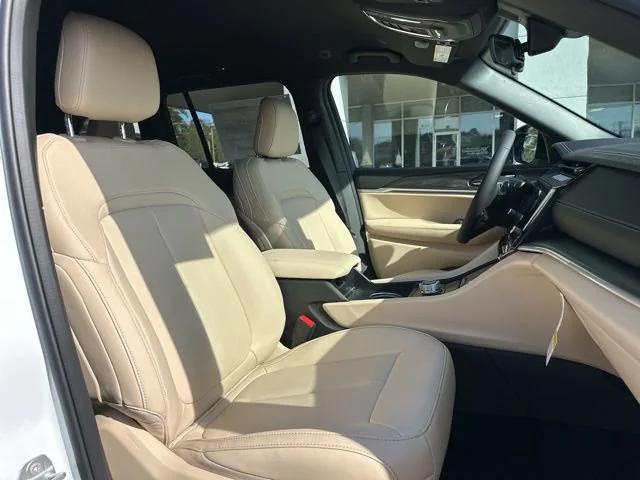 2026 Jeep Grand Cherokee Limited 4x2