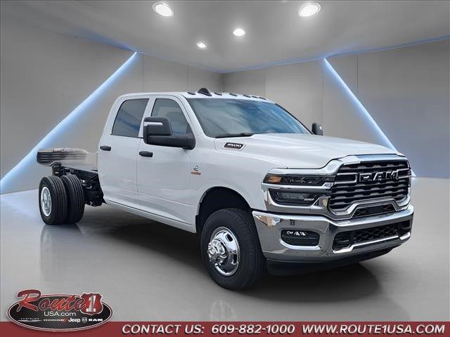 2026 RAM Ram 3500 Chassis Cab RAM 3500 TRADESMAN CREW CAB CHASSIS 4X4 60 CA 2026 RAM Ram 3500 Chassis Cab RAM 3500 TRADESMAN CREW CAB CHASSIS 4X4 60 CA