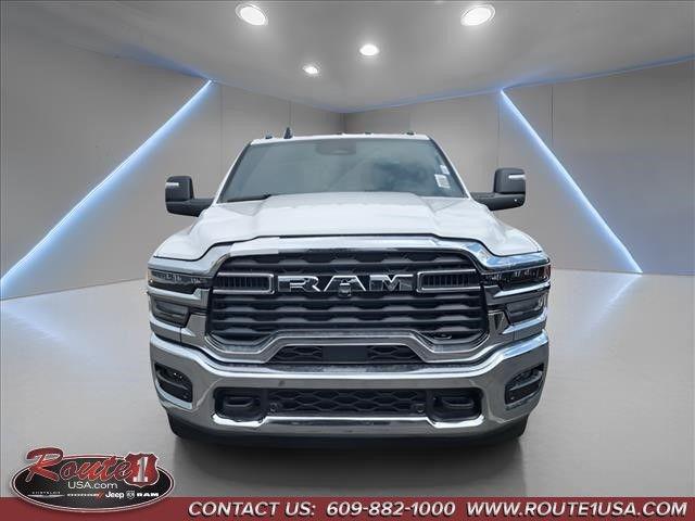 2026 RAM Ram 3500 Chassis Cab RAM 3500 TRADESMAN CREW CAB CHASSIS 4X4 60 CA 2026 RAM Ram 3500 Chassis Cab RAM 3500 TRADESMAN CREW CAB CHASSIS 4X4 60 CA