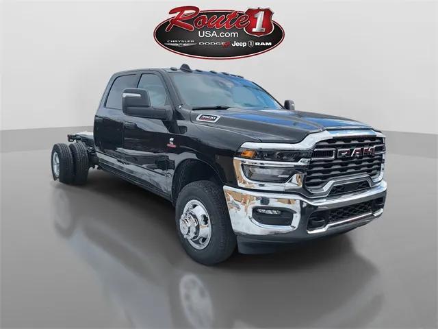 2026 RAM Ram 3500 Chassis Cab RAM 3500 TRADESMAN CREW CAB CHASSIS 4X4 60 CA