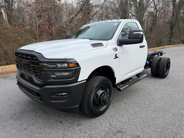 2026 RAM Ram 3500 Chassis Cab RAM 3500 TRADESMAN CHASSIS REGULAR CAB 4X4 60 CA