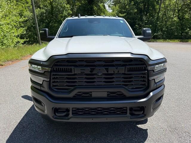 2026 Ram 3500 Chassis Cab Tradesman/Big Horn