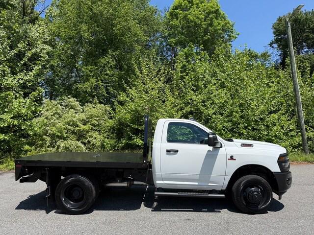 2026 Ram 3500 Chassis Cab Tradesman/Big Horn