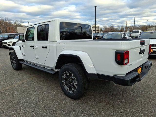 2026 Jeep Gladiator GLADIATOR SAHARA 4X4