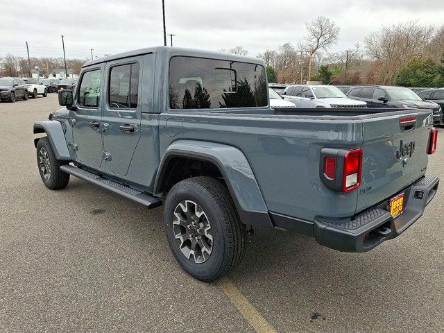 2026 Jeep Gladiator GLADIATOR SAHARA 4X4