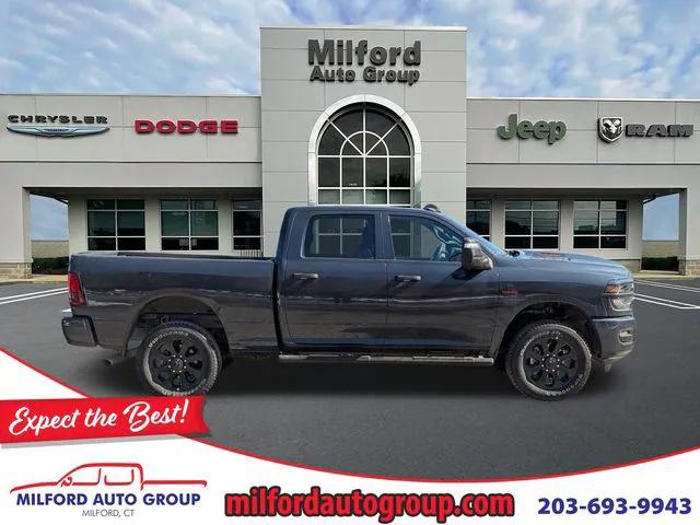 2026 RAM Ram 2500 RAM 2500 BLACK EXPRESS CREW CAB 4X4 64 BOX