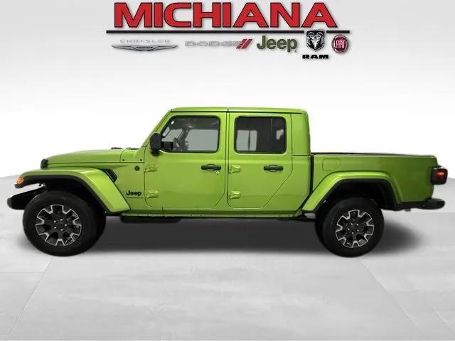 2026 Jeep Gladiator GLADIATOR SAHARA 4X4