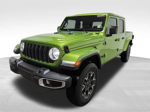 2026 Jeep Gladiator GLADIATOR SAHARA 4X4