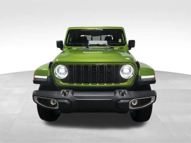 2026 Jeep Gladiator GLADIATOR SAHARA 4X4