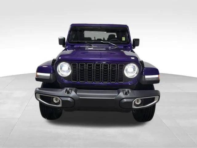 2026 Jeep Gladiator GLADIATOR SAHARA 4X4