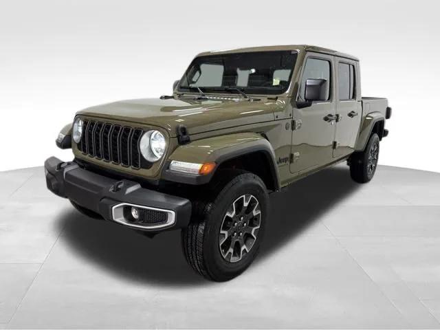 2026 Jeep Gladiator GLADIATOR SAHARA 4X4 2026 Jeep Gladiator GLADIATOR SAHARA 4X4