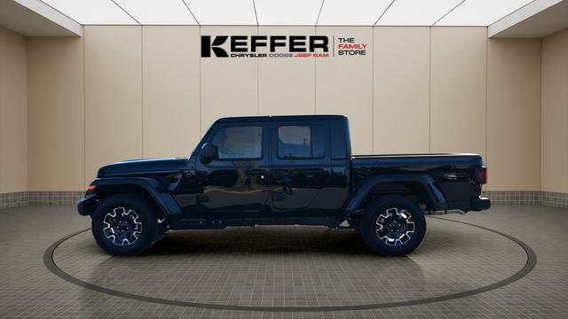 2026 Jeep Gladiator GLADIATOR SAHARA 4X4