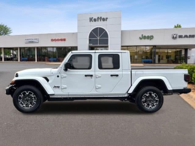 2026 Jeep Gladiator GLADIATOR SAHARA 4X4