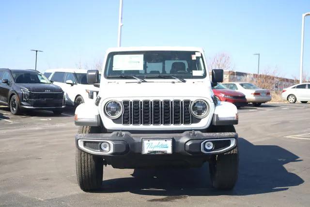 2026 Jeep Gladiator GLADIATOR SAHARA 4X4