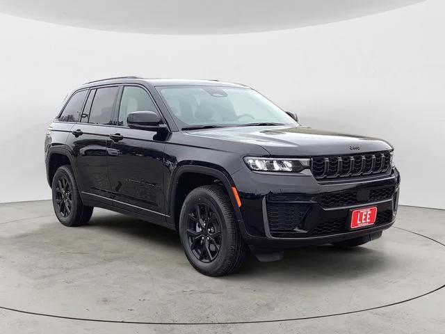 2026 Jeep Grand Cherokee Altitude 4x4