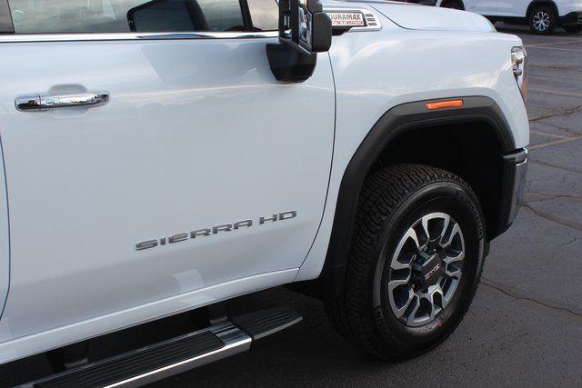 2026 GMC Sierra 2500HD Crew Cab, Standard Bed, SLT, 4WD