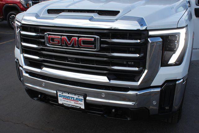 2026 GMC Sierra 2500HD Crew Cab, Standard Bed, SLT, 4WD