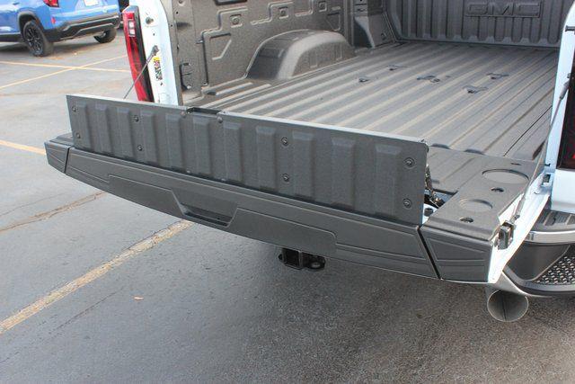 2026 GMC Sierra 2500HD Crew Cab, Standard Bed, SLT, 4WD