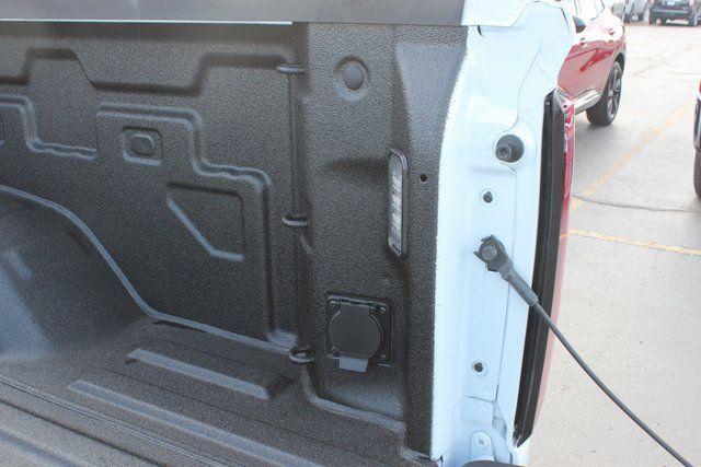 2026 GMC Sierra 2500HD Crew Cab, Standard Bed, SLT, 4WD