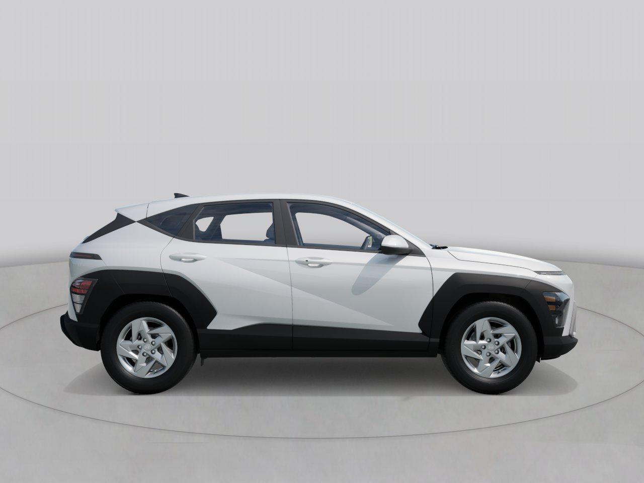 2026 Hyundai Kona SE photo 4