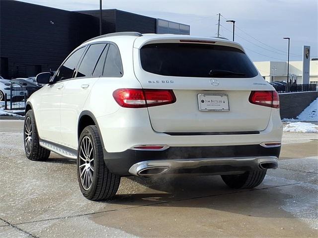 2016 Mercedes-Benz GLC 300 GLC 300 2016 Mercedes-Benz GLC 300 GLC 300