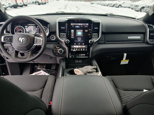 2026 Ram 1500 Big Horn Crew Cab 4x4 5'7" Box
