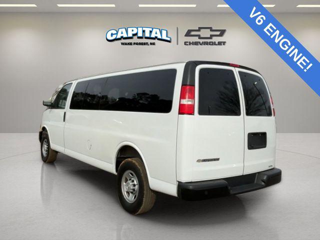 2022 Chevrolet Express Passenger RWD 3500 Extended Wheelbase LS