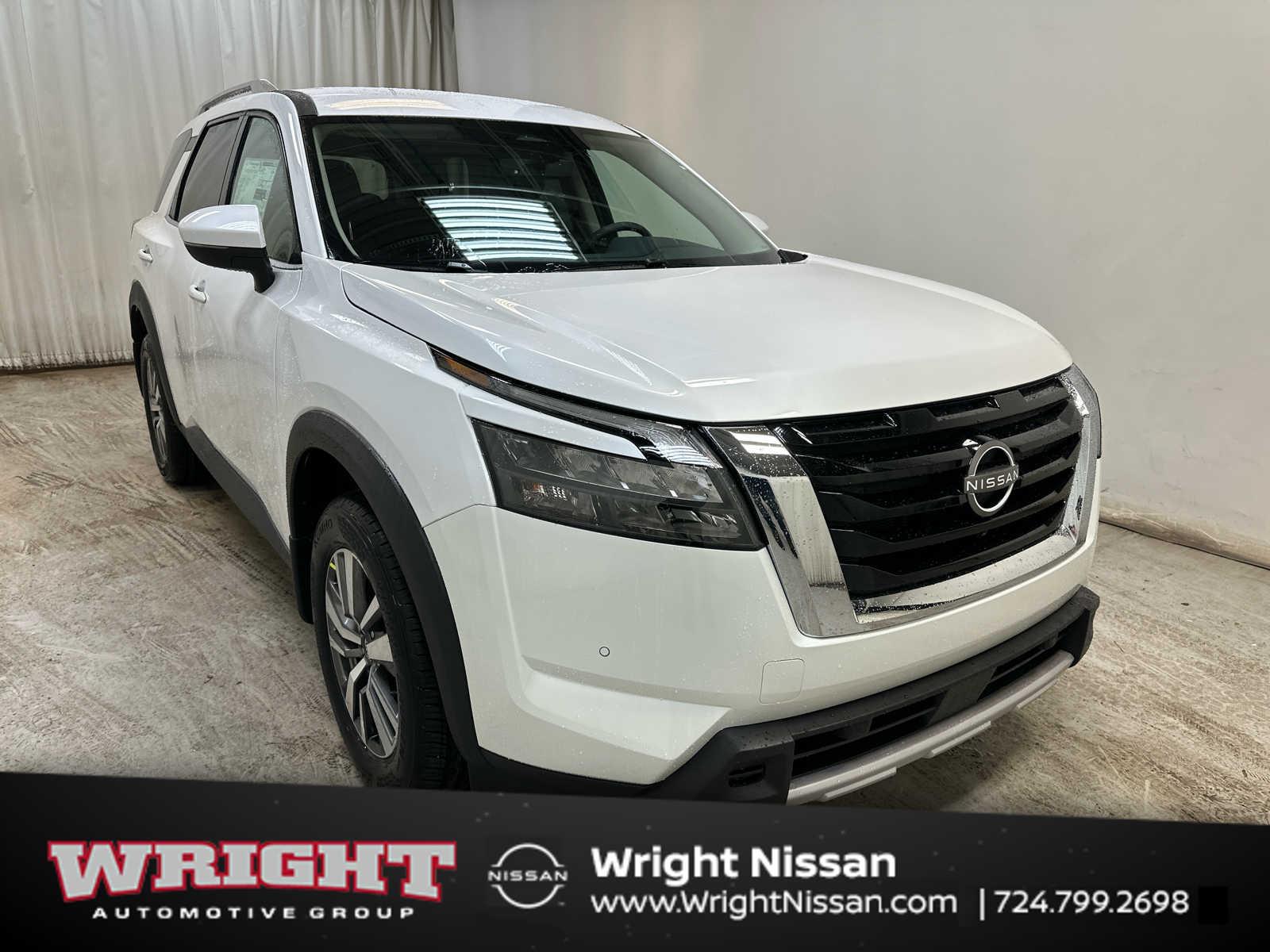 2025 Nissan Pathfinder SL's photo