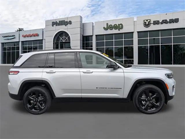 2025 Jeep Grand Cherokee Altitude X 4x2 2025 Jeep Grand Cherokee Altitude X 4x2