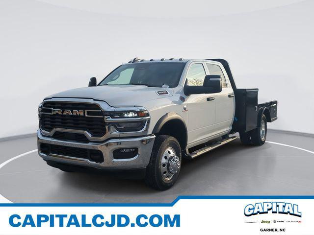 2026 RAM Ram 3500 Chassis Cab RAM 3500 TRADESMAN CREW CAB CHASSIS 4X4 60 CA