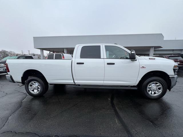 2025 RAM 2500 Tradesman Crew Cab 4x4 8 Box 2025 RAM 2500 Tradesman Crew Cab 4x4 8 Box