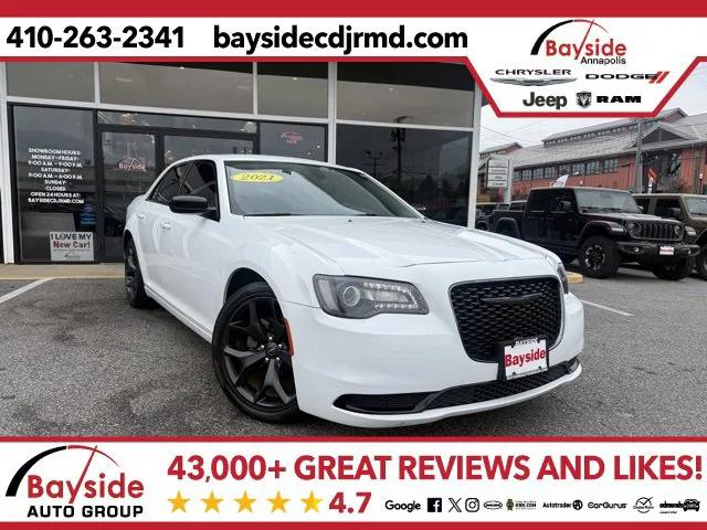 2021 Chrysler 300 Touring 2021 Chrysler 300 Touring