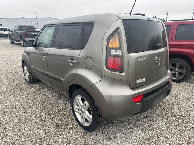 2011 Kia Soul +